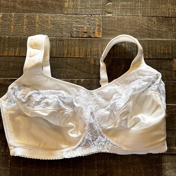 Comfort Choice Easy Enhancer Cream & White Full Coverage Bra 40DD NEW - Picture 1 of 5